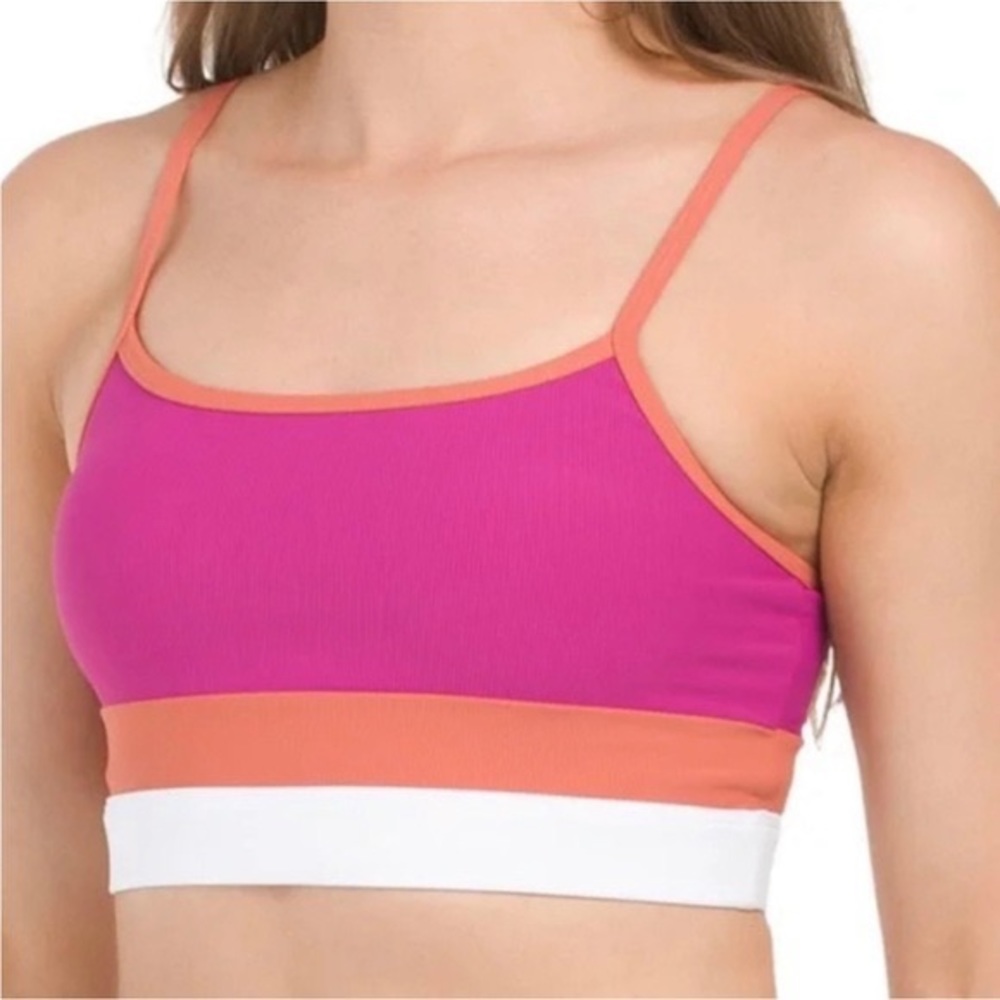 Wilo colorblock sports bra